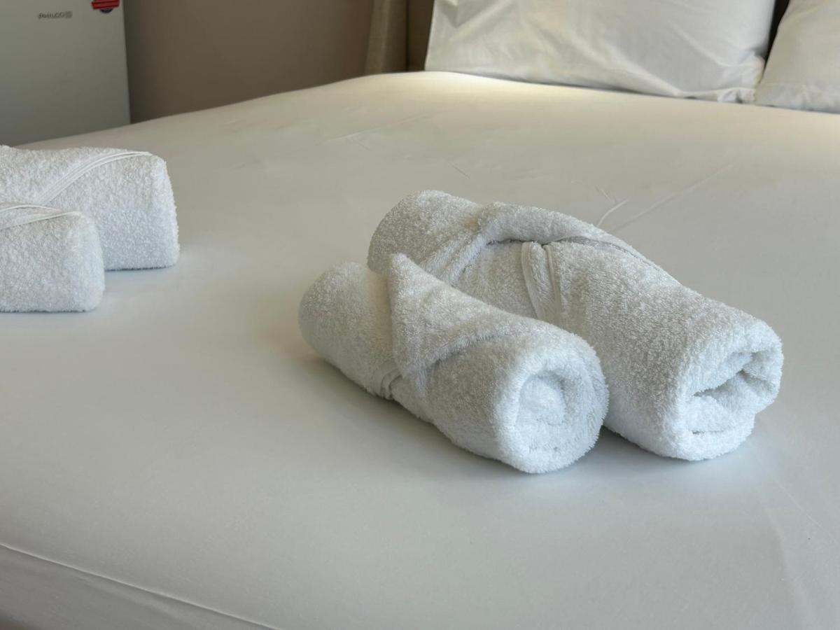 Port Twins Suites No1 Le Pirée Extérieur photo